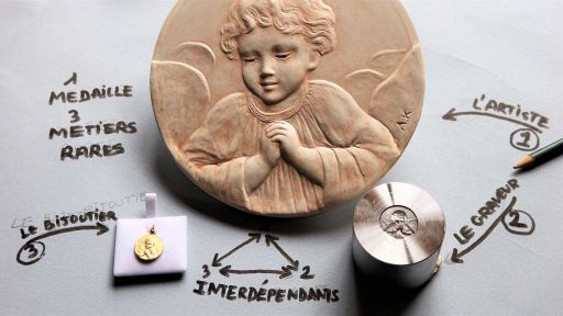 Comment fabrique-t-on votre médaille de baptême ?