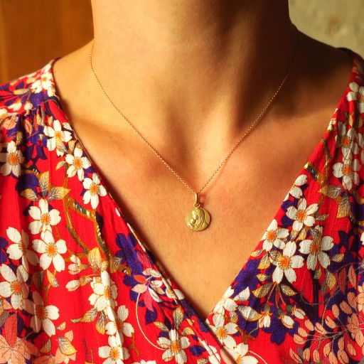 médaille de baptême notre dame des petits enfants en or 12 mm