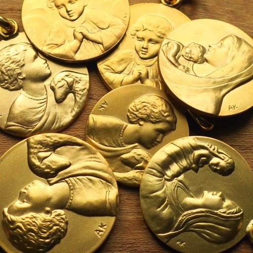 Médaille de baptême en or jaune