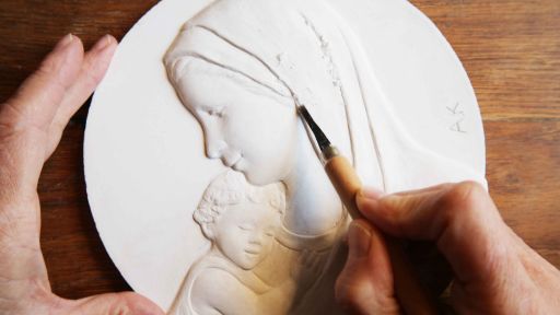 Pourquoi et quelle médaille de baptême de Vierge à l’Enfant choisir ?